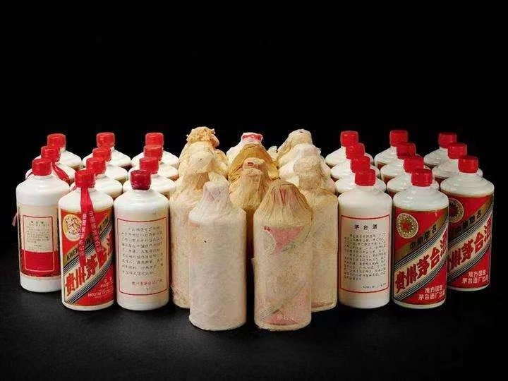 胶州日照岚山回收酒价格哪里回收(附近上门回收茅台酒）?